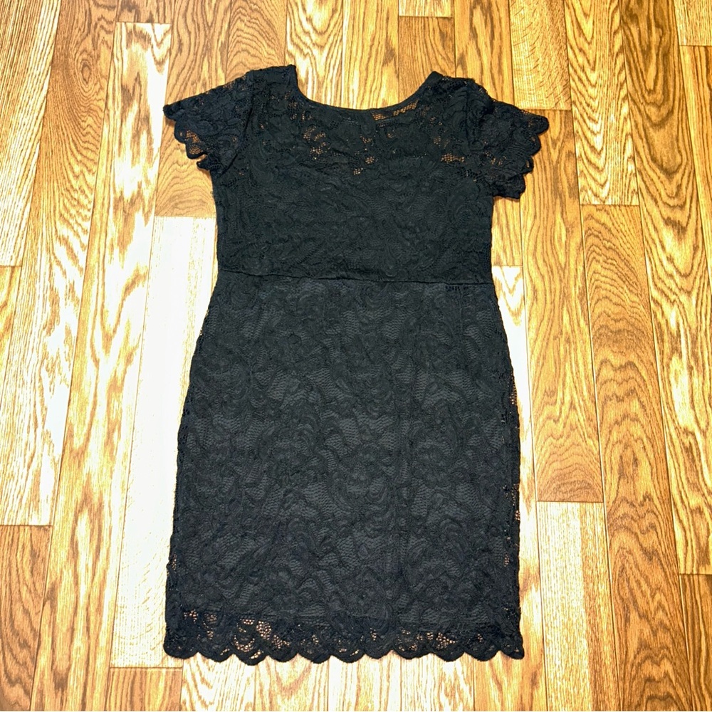 Dress - Picture 2 of 3